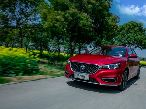 思域：昨晚我在秋名山输给一辆名爵6，他的车很快...