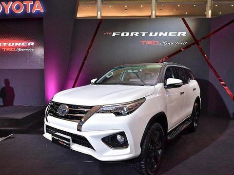 纯进口车，越野不输普拉多，配适时四驱卖20万，扬言干翻汉兰达