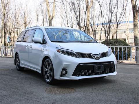 2018款丰田塞纳SE 家庭出游旅行之必备