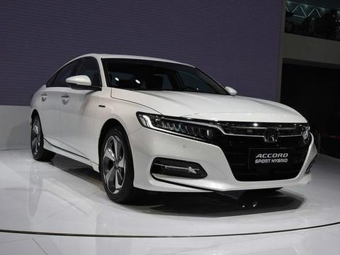 打脸凯美瑞，上市两周订单破7500台，搭1.5T+CVT，17万放弃迈腾