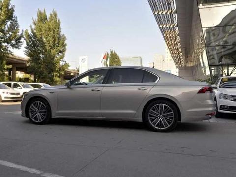 专为中国量身打造的豪车，比A6更大更豪华，怒降5万当白菜卖