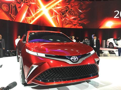 最平民丰田豪车，比奔驰漂亮，1.5T提速7秒，仅16万比凯美瑞厚道