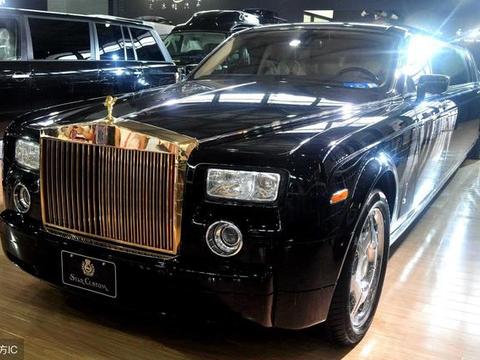 白送你一辆劳斯莱斯，月薪多少才养得起？1个月保险就要1万