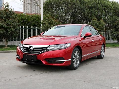 本田另一款车型，比思域帅，比雅阁运动，18万的思铂睿卖不过思域