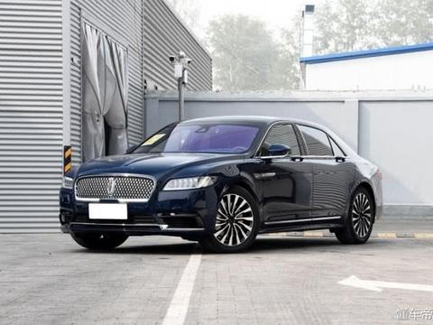 全球最牛座椅还带电吸门，40万买到百万的质感，起步就261马力