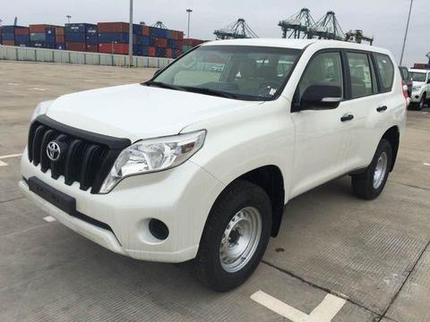 中东版17款霸道2700实车行情普拉多霸道2700配置性能