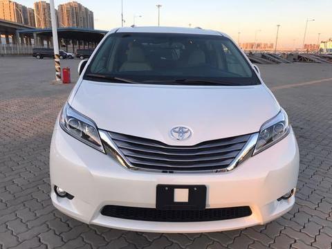 17款丰田塞纳3.5四驱加版7座MPV现车配置详情资讯