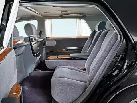 没有坐过这些车的后排，你不会懂什么叫“成功”