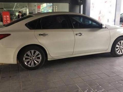 这车的装载能力简直无敌了！五菱宏光碰到它都得“跪”！