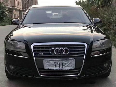 这辆08年奥迪A8W12售价15万 电吸门指纹识别启动车主：成色很新