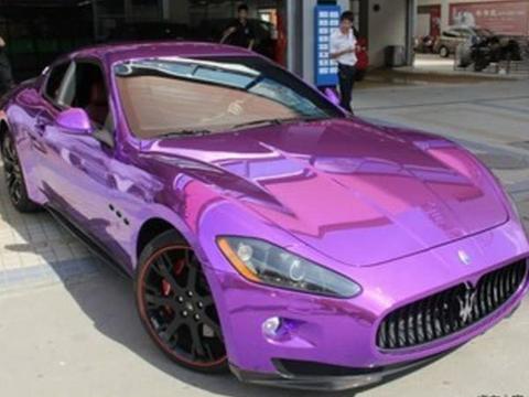 红色保时捷911，蓝色奥迪R8，紫色玛莎拉蒂，哪款你觉着最拉风！
