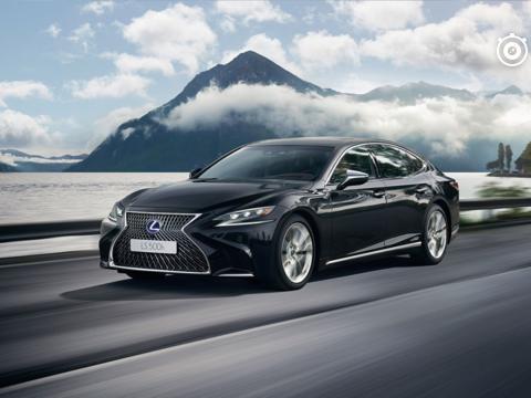 雷克萨斯LS登场，欲与宝马7系PK！到底鹿死谁手？