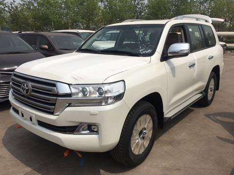 18款酷路泽4000GXR是陆地巡航舰贴近生活人性化