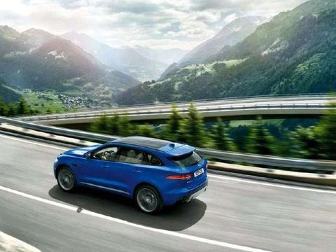 直接退订奥迪Q5, 这车保时捷档次只卖42万, 5.5S破百配四驱!