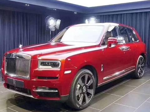 劳斯莱斯库里南上市，堪称最豪华SUV，刚上市就有土豪来提车了