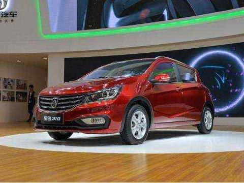 4万的价格却又15万的内饰，宝骏神车颜值高！