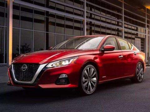 日产移动沙发终于升级，配2.0T比凯美瑞还漂亮，雅阁看了要头疼