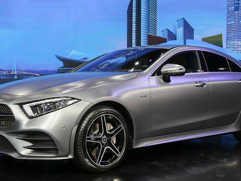 全新一代奔驰CLS正式上市，新平台新设计，新车售价不足81万