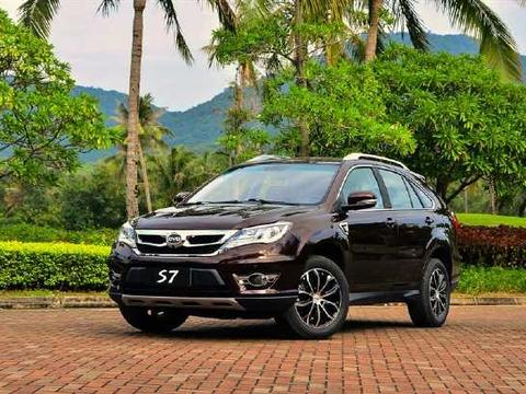 比亚迪这款SUV真为国产涨脸，性价比完超汉兰达