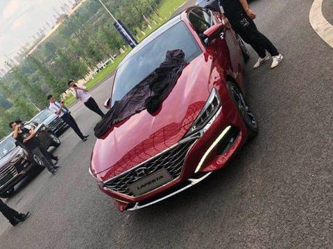 现代最美轿跑终于现身，颜值根本不输911，一上市让思域销量全无