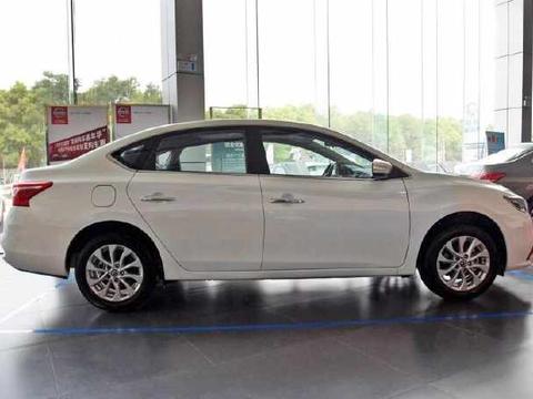 日系唯一与能德系美系车抗衡的家轿，放弃朗逸、英朗