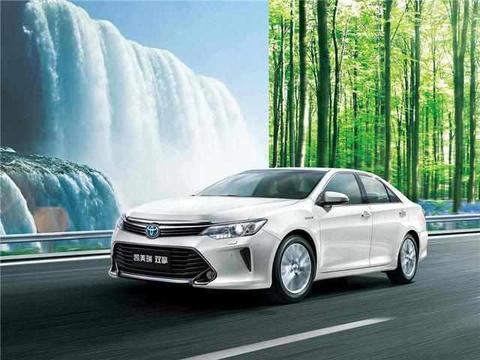 这几款车的百公里油耗不到5个， 还是中级车开出去有面子！