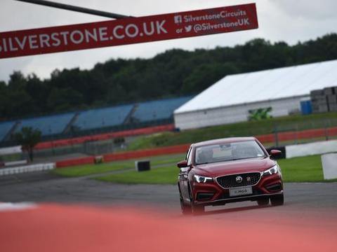 “名爵红”去英国挑战F1赛道 全新名爵6银石赛道版全球首试