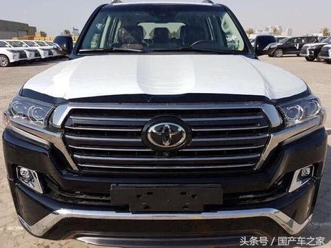 18款兰德酷路泽5700VXS实拍，5.7L V8发动机，动力强劲帅到掉渣