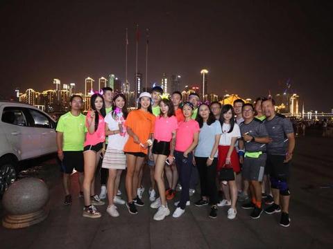 中国一亿90后在熬夜自杀？这个夜跑团，超酷，来“翻案”了！