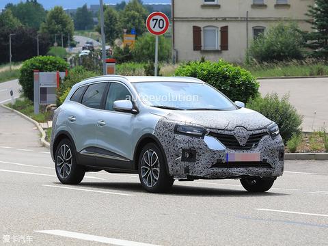 雷诺新款科雷嘉路试谍照 将2019年亮相