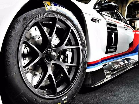 赛车可不是改装车-宝马M6 GT3