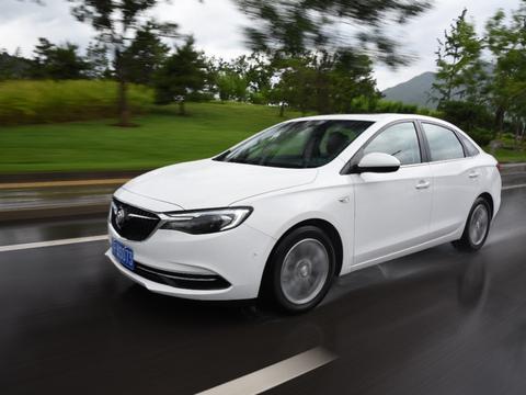 试驾别克新款英朗，外观配置升级，动力充沛，平顺性一般