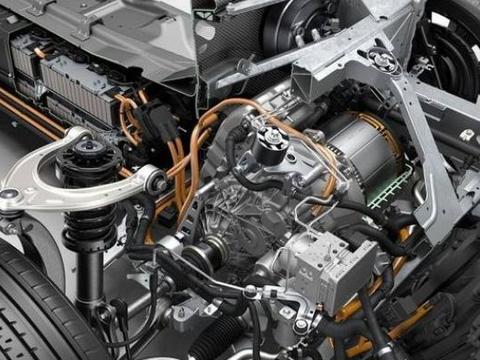 世界上最好的发动机，保时捷第2，第1是法拉利，第4居然是大众