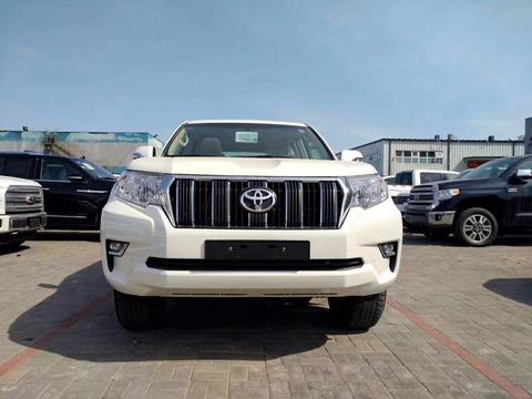 18款丰田霸道4000 ，硬派越野界的尖刀，不惧任何道路。