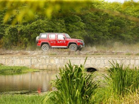 钟观｜试驾北京（BJ）40 PLUS，更加精致的越野风！