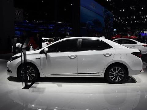 都买这车跑滴滴，那它家用省不省，每月用车花多少钱