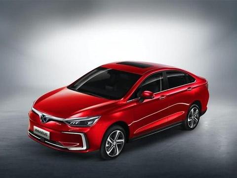 号称最大续航500km+，13万起售，却都说被一个车标给毁了！