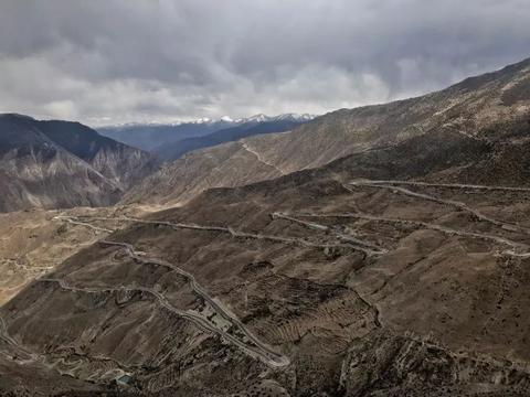 想自驾去藏区感受圣洁与美好