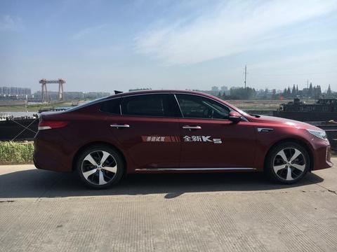 马鞍山同利起亚4S店全新一代K5路演实车