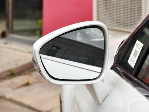 想知道“法系轿车“最近有什么新消息么，都在这里了