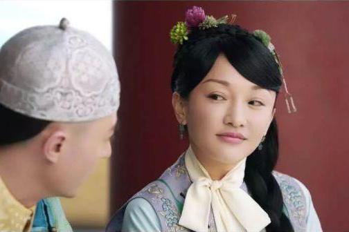 如懿传再次延播,44岁周迅蝴蝶结造型雷人,观众