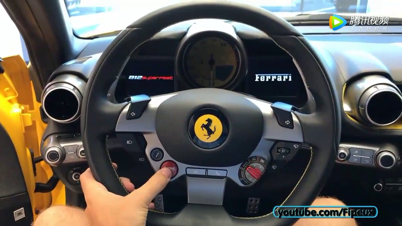 按下启动按钮，才知道啥叫超级跑车！