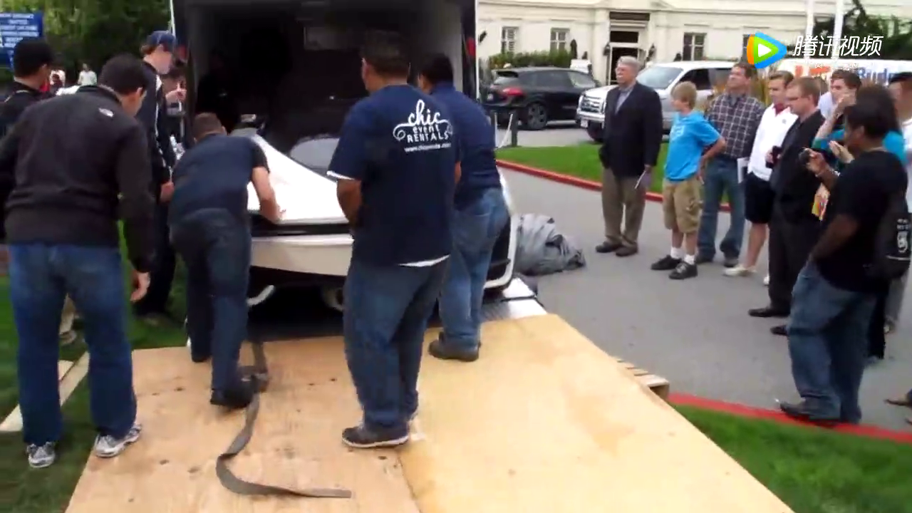 5000万的西尔贝超级跑车VS比布加迪和柯尼塞格