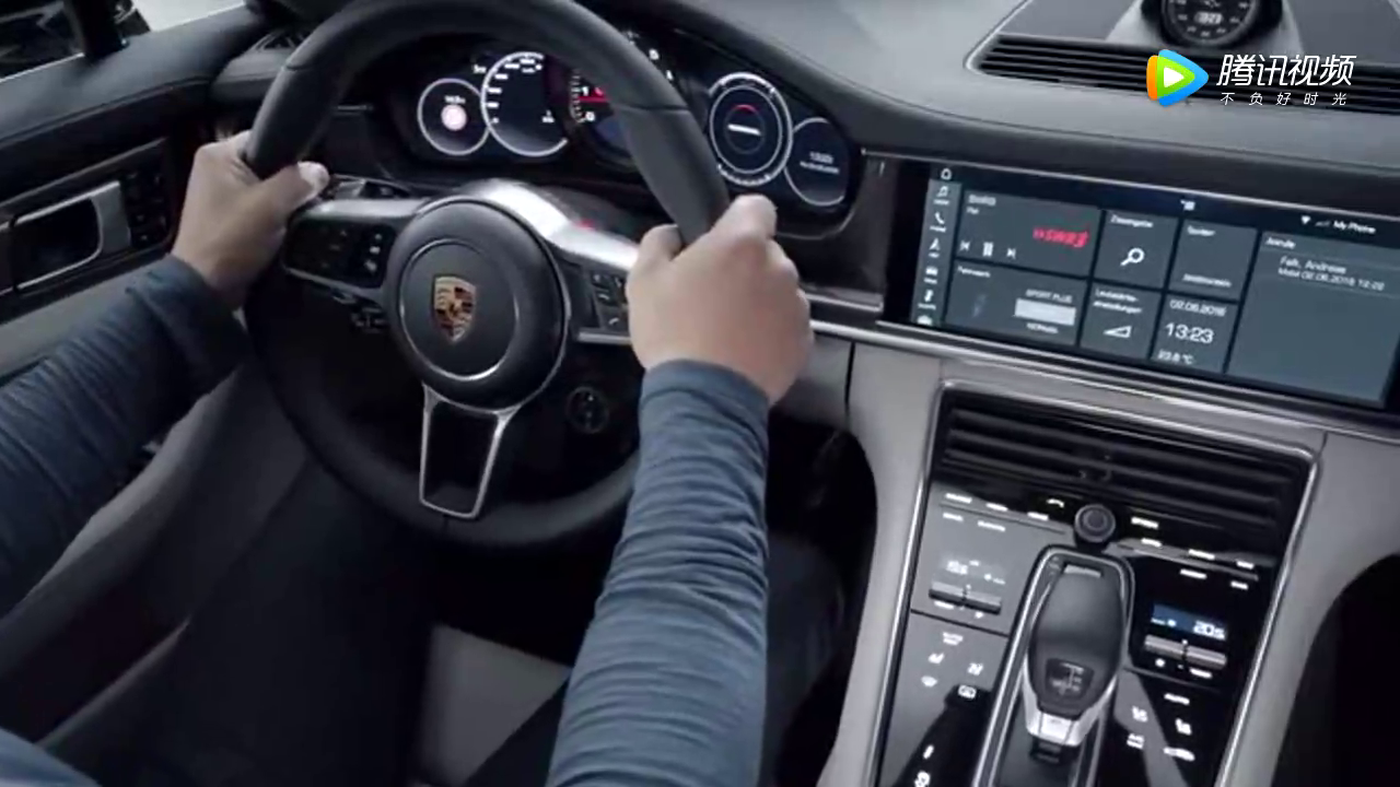 全新保时捷帕拉梅拉 让法拉利瑟瑟发抖的超级跑车