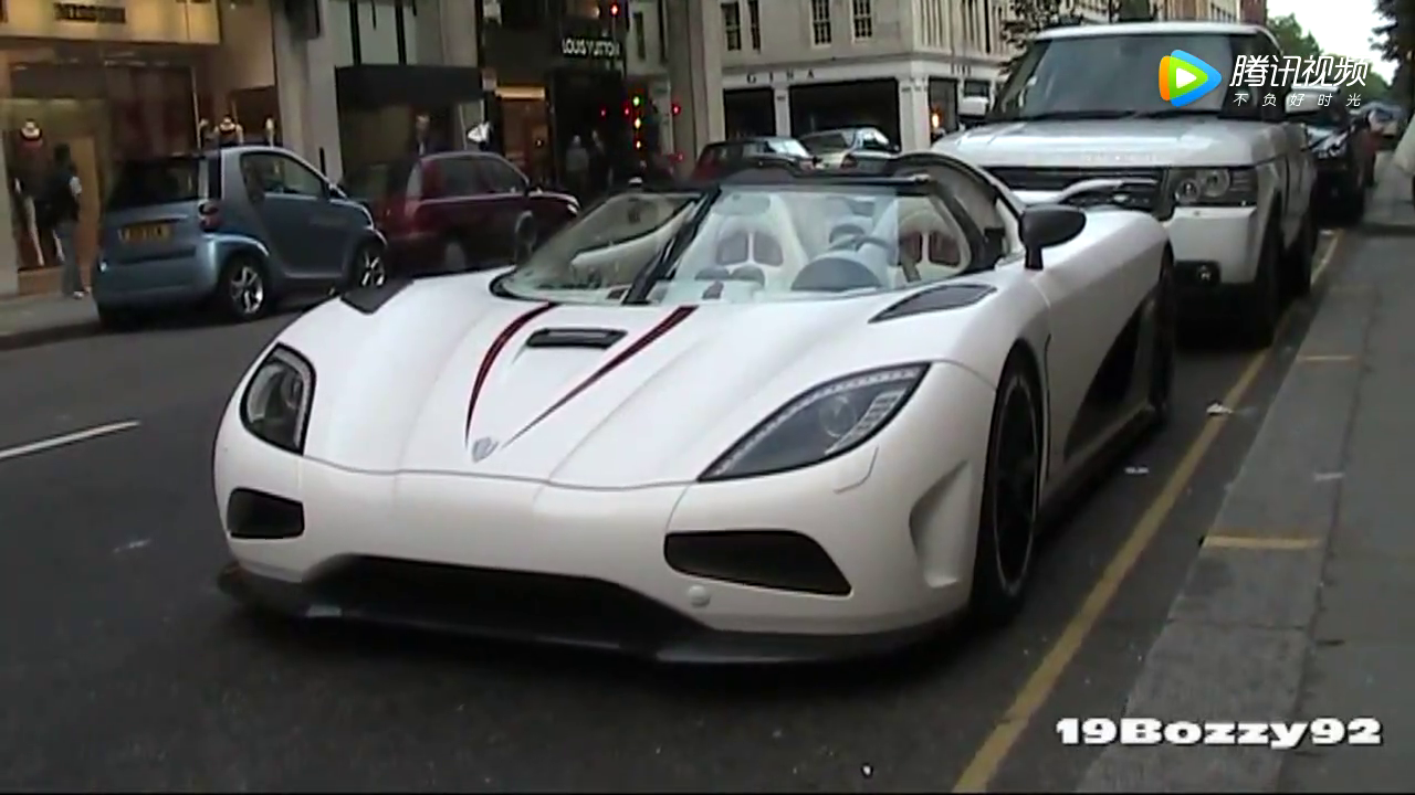 实拍绝顶超级跑车Koenigsegg Agera R震撼声浪