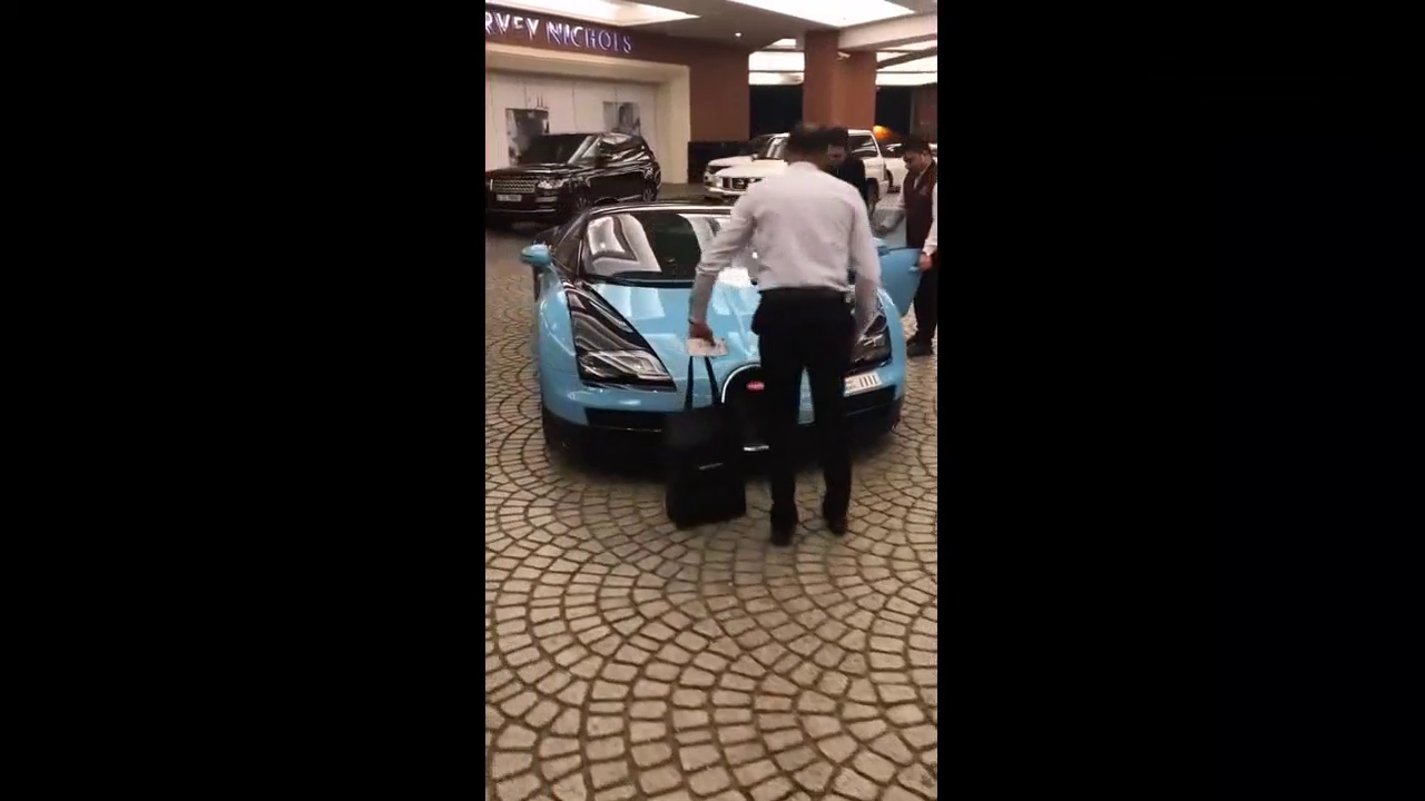 保养一次够我5年工资的超级跑车，太霸气了