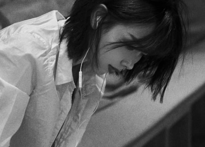 结婚时,男人会嫌弃女人家里穷吗?这是六位男士