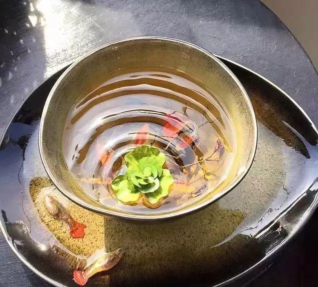 树脂绘画：他们画出的鱼很真实，真实到可以欺骗你的眼睛！