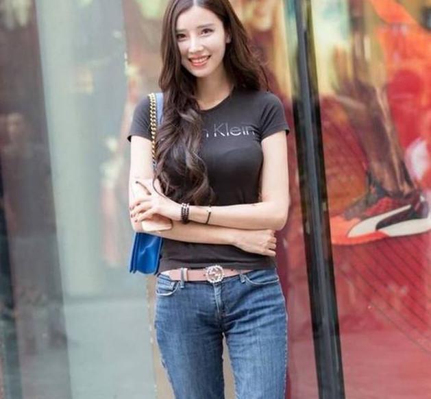 女士牛仔裤 美女