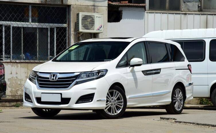 24万选MPV还是SUV?13年豪华品牌奔驰GLK和16年艾力绅
